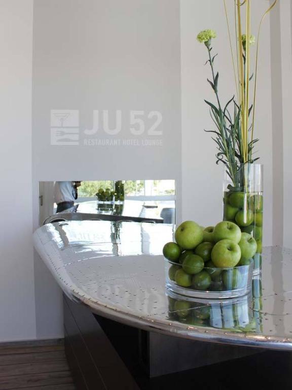 ארנסברג Ju52 Restaurant Hotel Lounge מראה חיצוני תמונה